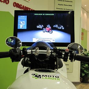 Simulador de conducción de moto en Moto-lander